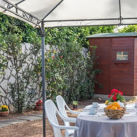 Villa House - 800mt Wifi Fontane Bianche